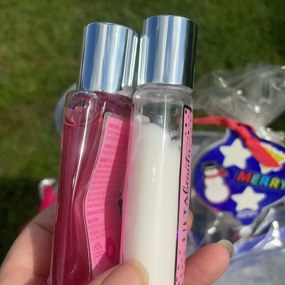 2 gifts sets one Bath and body Works one Ulta glitter cup.  📣NO STRAW🔔 - Picture 8 of 10